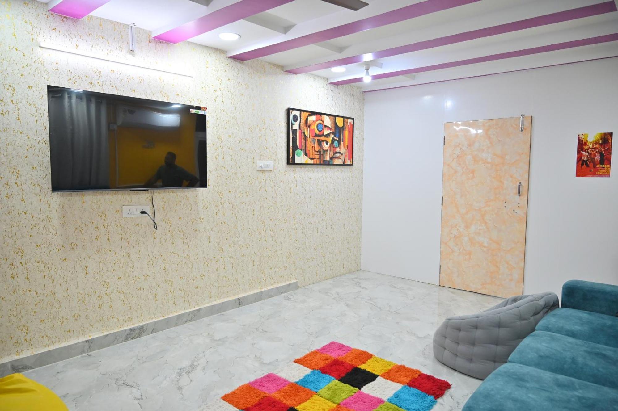 ホテル Hyderabad Wanderers Cave エクステリア 写真